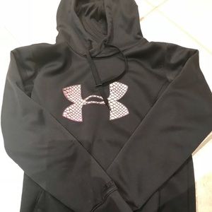 Woman’s Under Armour hooded sweater
