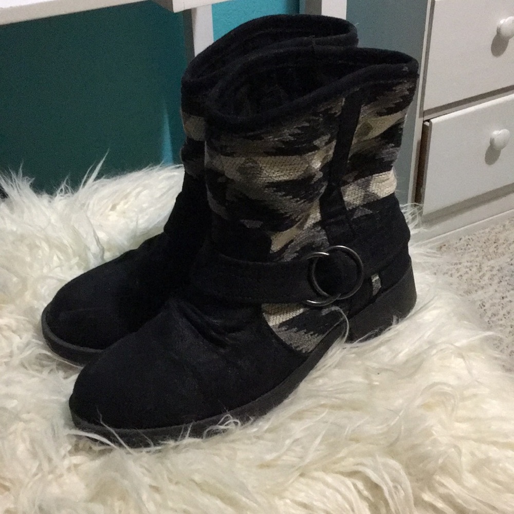 Roxy booties