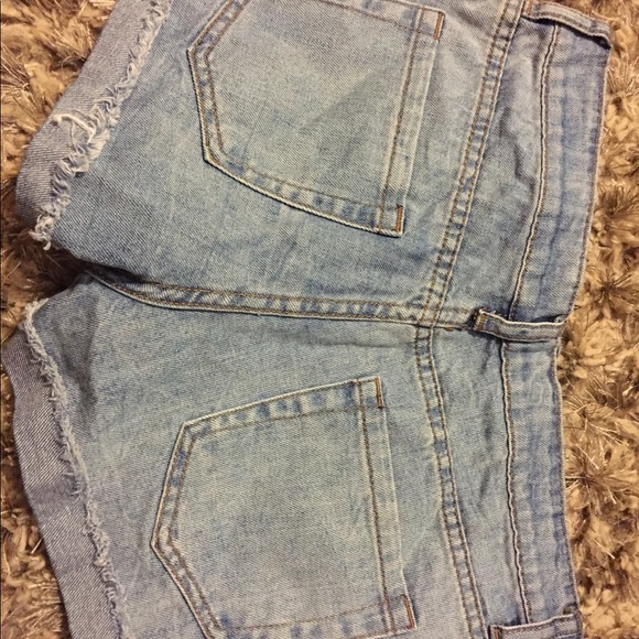 Forever 21 American Flag jean shorts size 26. - Picture 2 of 3