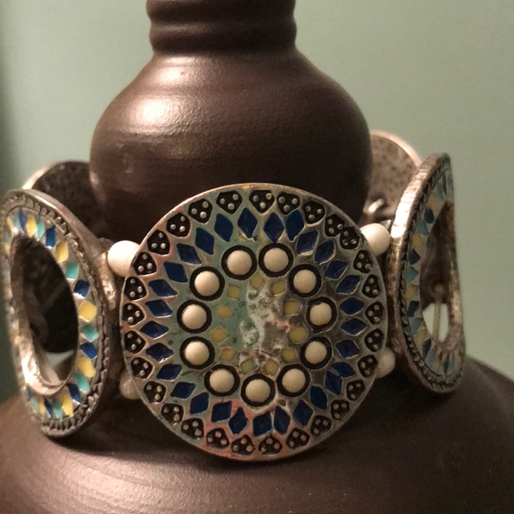 CHICO’s BRACELET “$4.99 for next hour!”