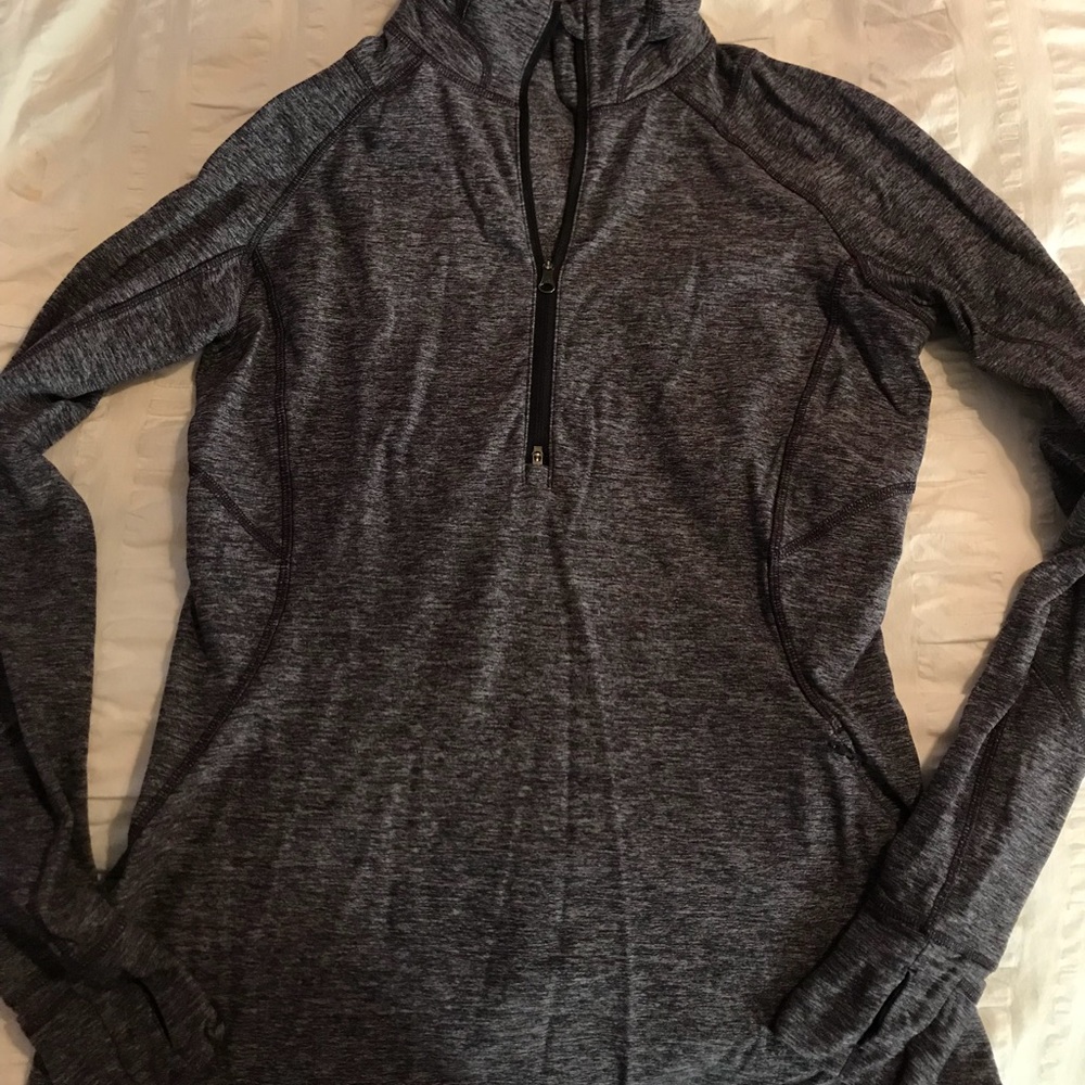 LULULEMON quarter zip