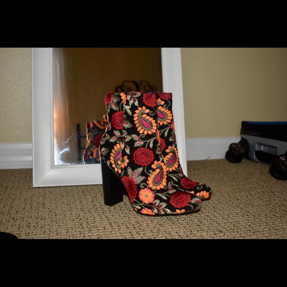 Embroidered Ankle Booties - Picture 2 of 5