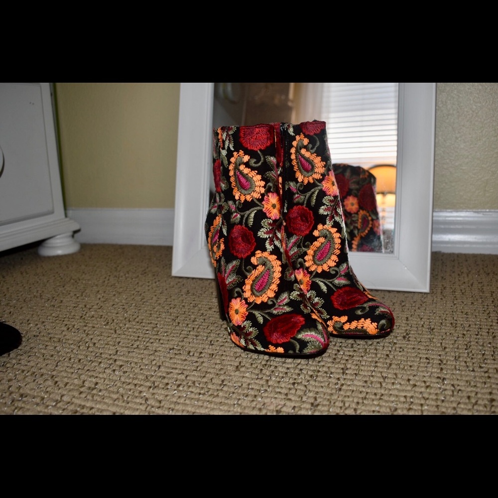 Embroidered Ankle Booties - Picture 3 of 5
