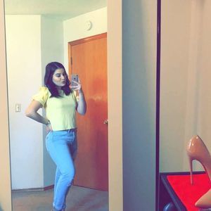 Meet your Posher, Ileana