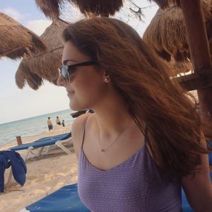 Meet your Posher, Isabella