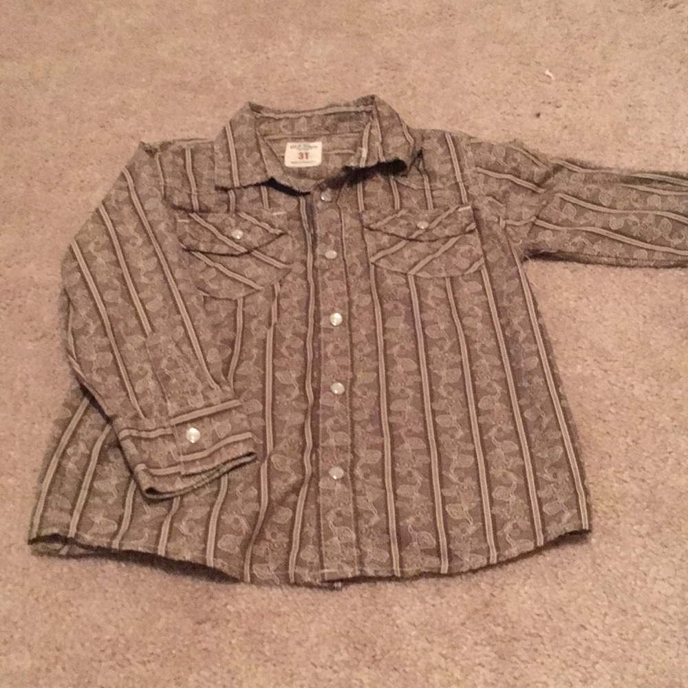 NWOT Old Navy 3T button down with snap buttons