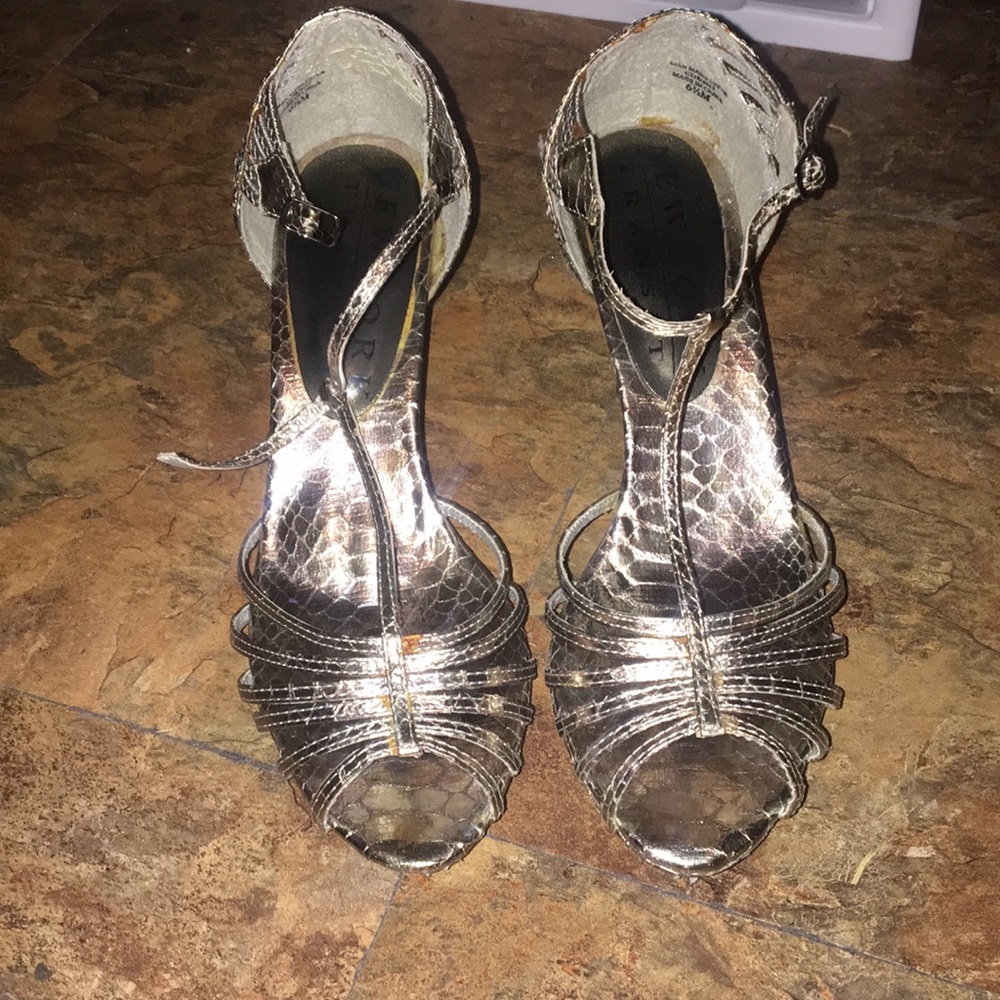 Pewter Heel