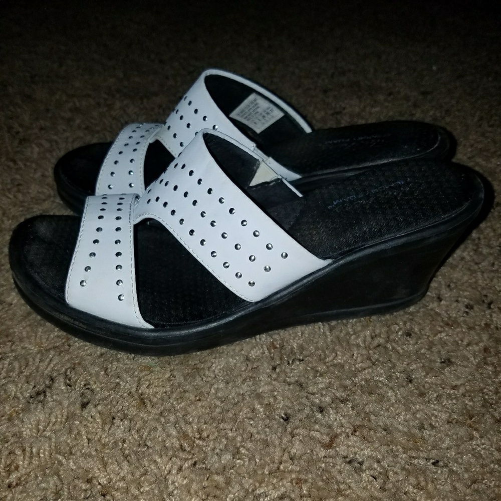 Skechers wedge sandals