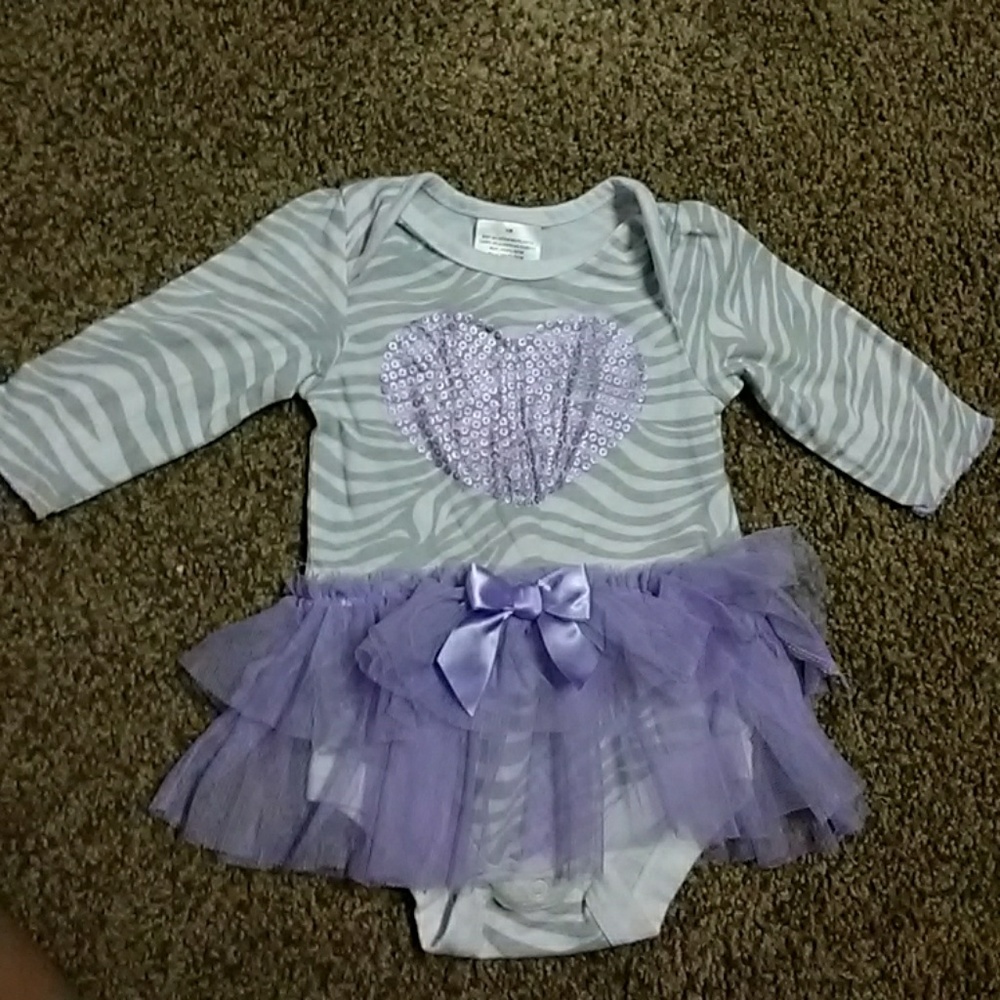 Long sleeve onesie with tutu