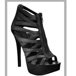 Chinese Laundry “Momento” Leather heels