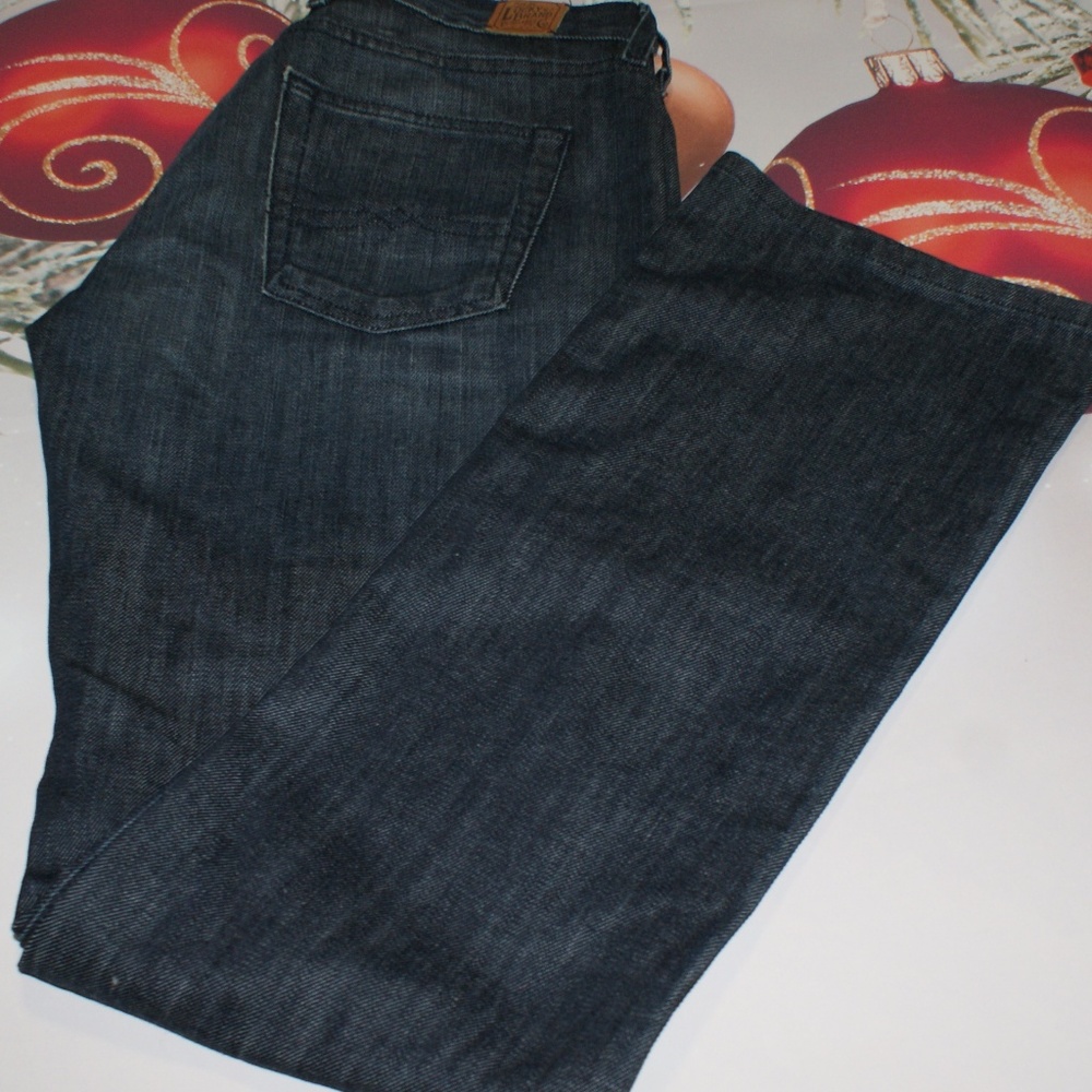 Women's "Lucky Brand" Classic Rider jeans Size 8