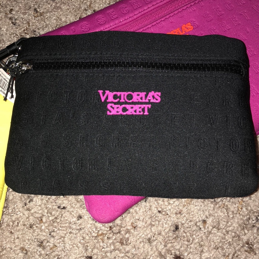 Bundle of 3 wristlets from Victoria’s Secret! - Picture 4 of 4
