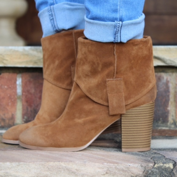 SOLD OUT - Picture 3 of 4