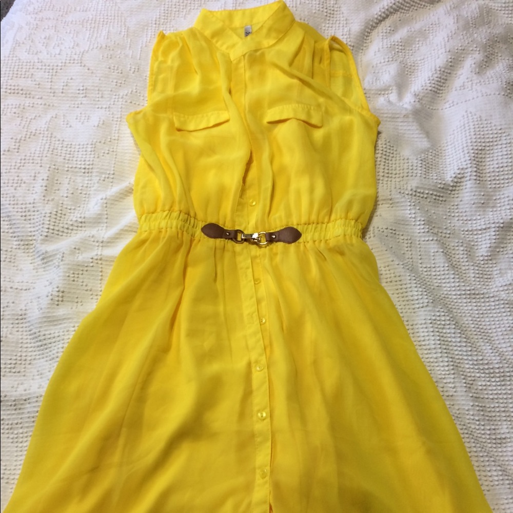 Adorable yellow dress