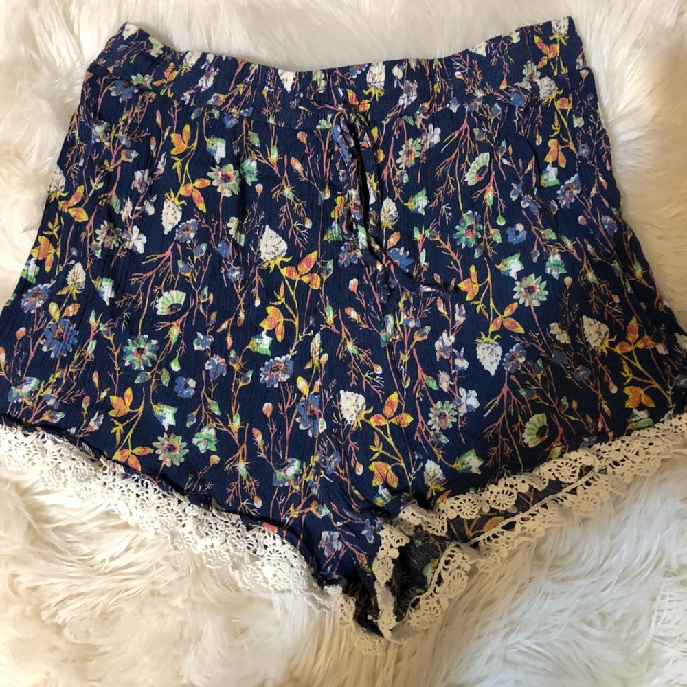 Adorable Patterned Shorts!