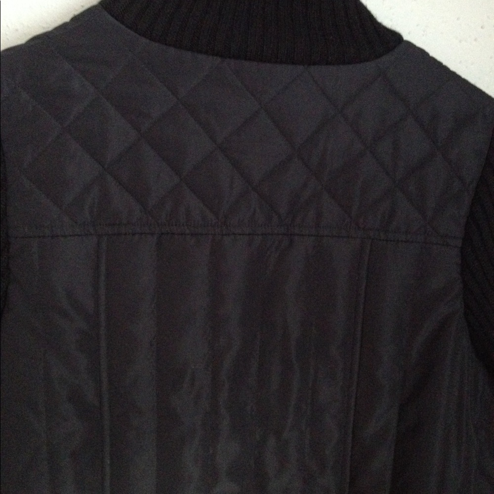 BCBG puffy jacket like new!! Make an Offer - Picture 5 of 8