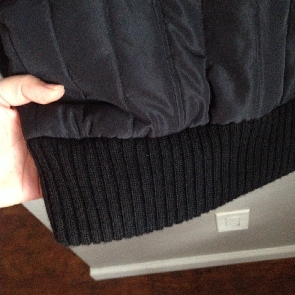 BCBG puffy jacket like new!! Make an Offer - Picture 8 of 8