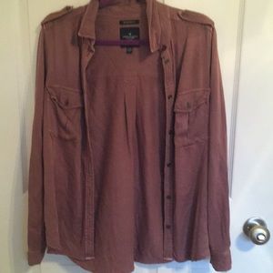 American eagle Button up top
