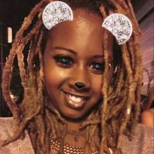 Meet your Posher, Cedrica