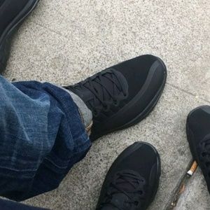 Meet your Posher, Manuel