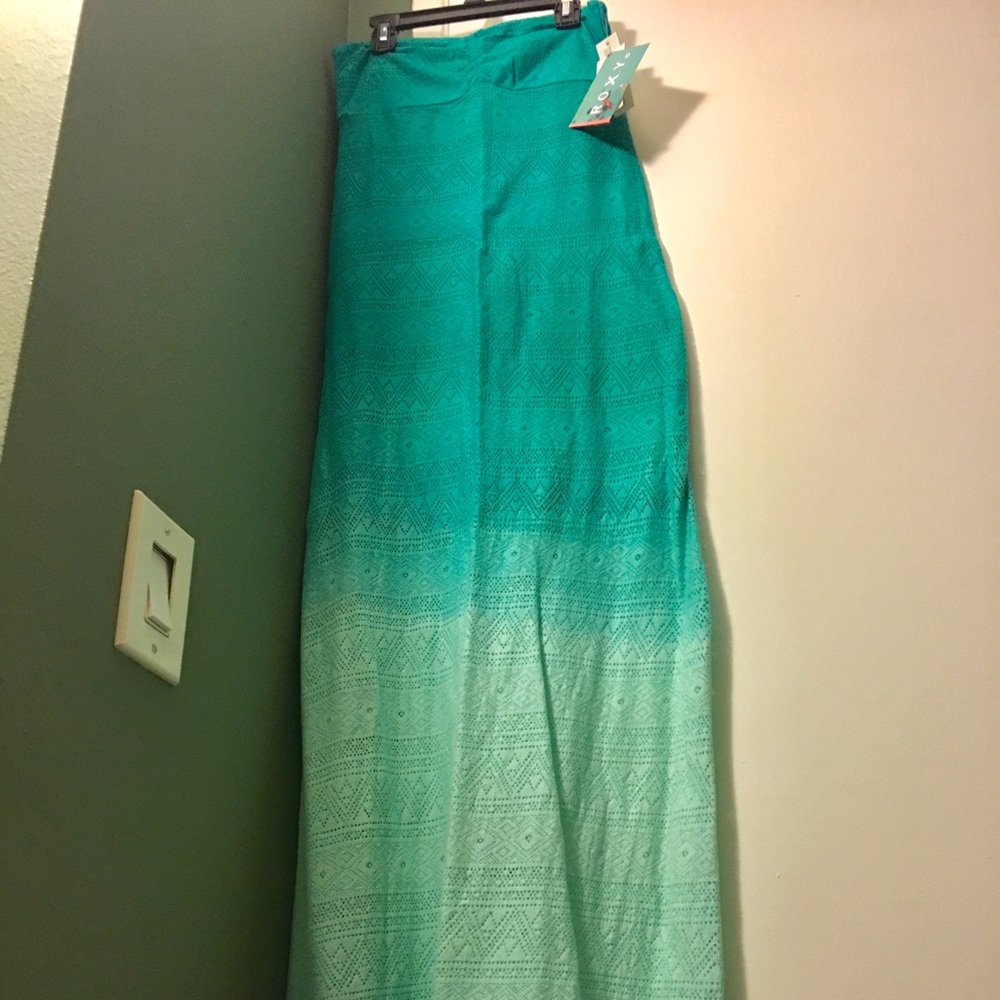💚 NWT Knitted Turquoise Ombré Maxi Roxy Dress