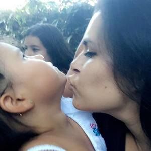 Meet your Posher, Yessenia