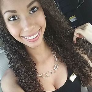 Meet your Posher, Kira