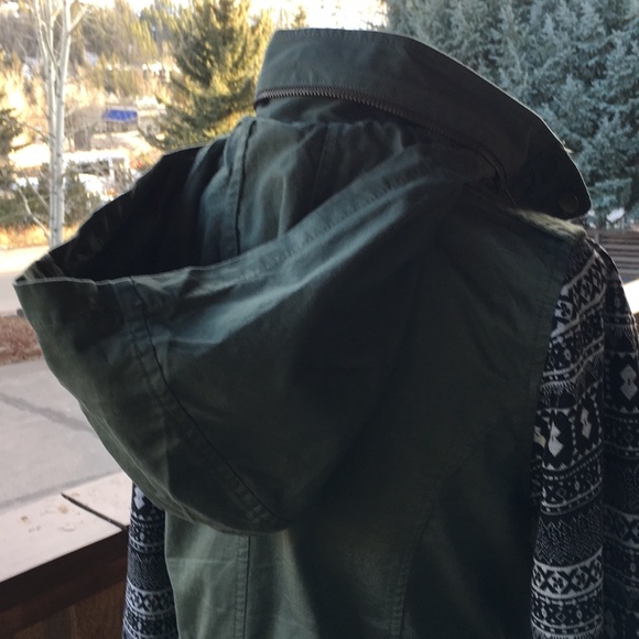 Adorable fall coat from Stitch Fix - Picture 4 of 7