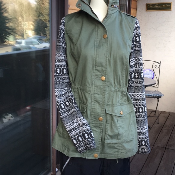 Adorable fall coat from Stitch Fix - Picture 6 of 7