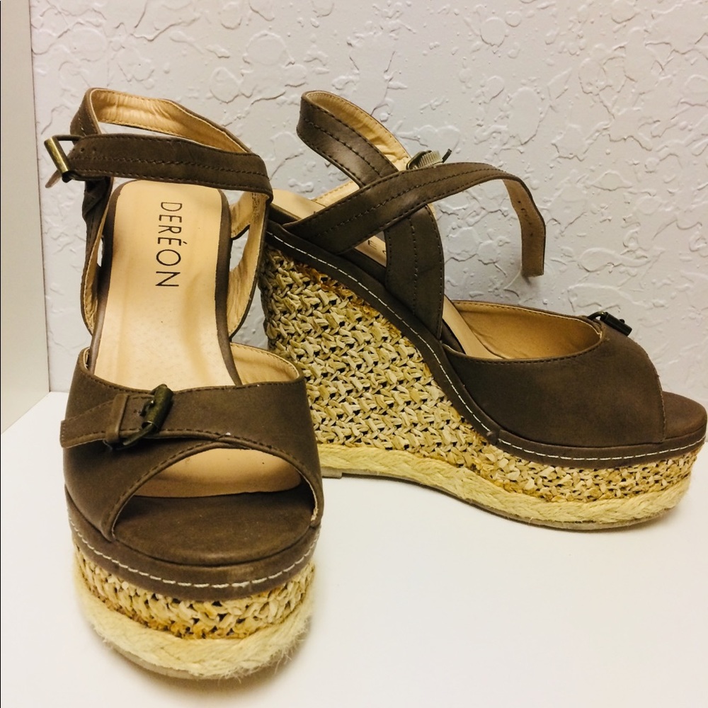 Brown Dereon Wedges Size 6 Shoes