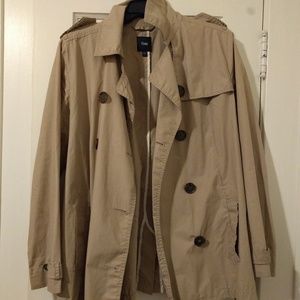 Gap trench three quarter length