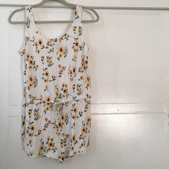 White Sunflower Print Romper | Forever21 - Picture 1 of 4