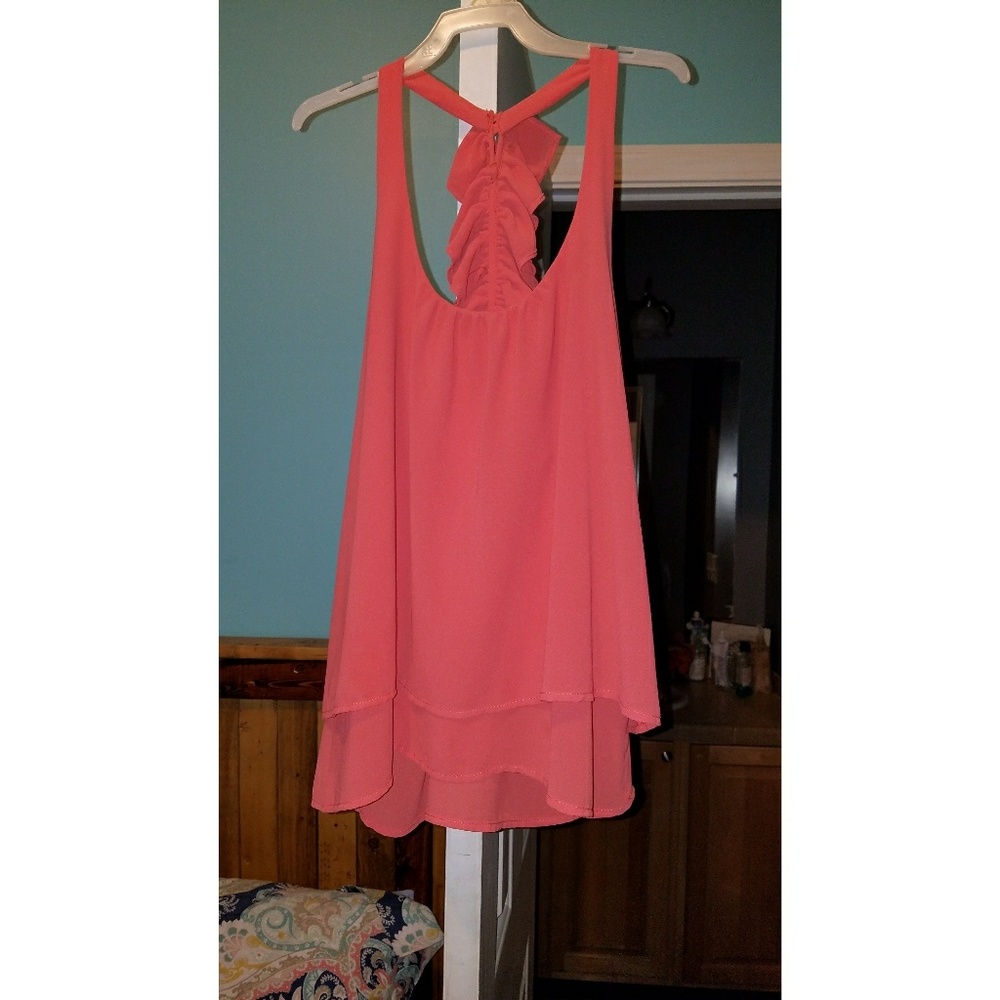 Pink flowy layered tank top