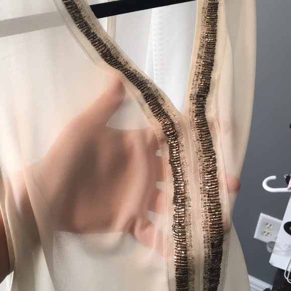 🎉Sheer Sleeveless Breaded Flowy Top - Picture 2 of 6