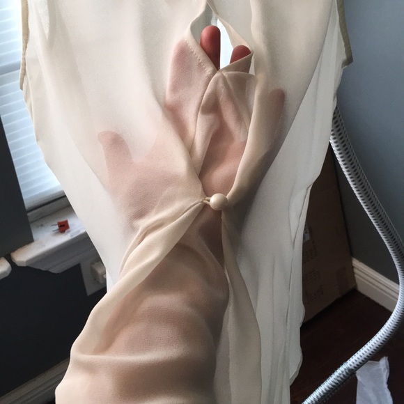 🎉Sheer Sleeveless Breaded Flowy Top - Picture 6 of 6