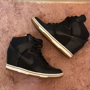 Nike women dunk sky hi black/ white
