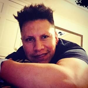 Meet your Posher, Uzzy