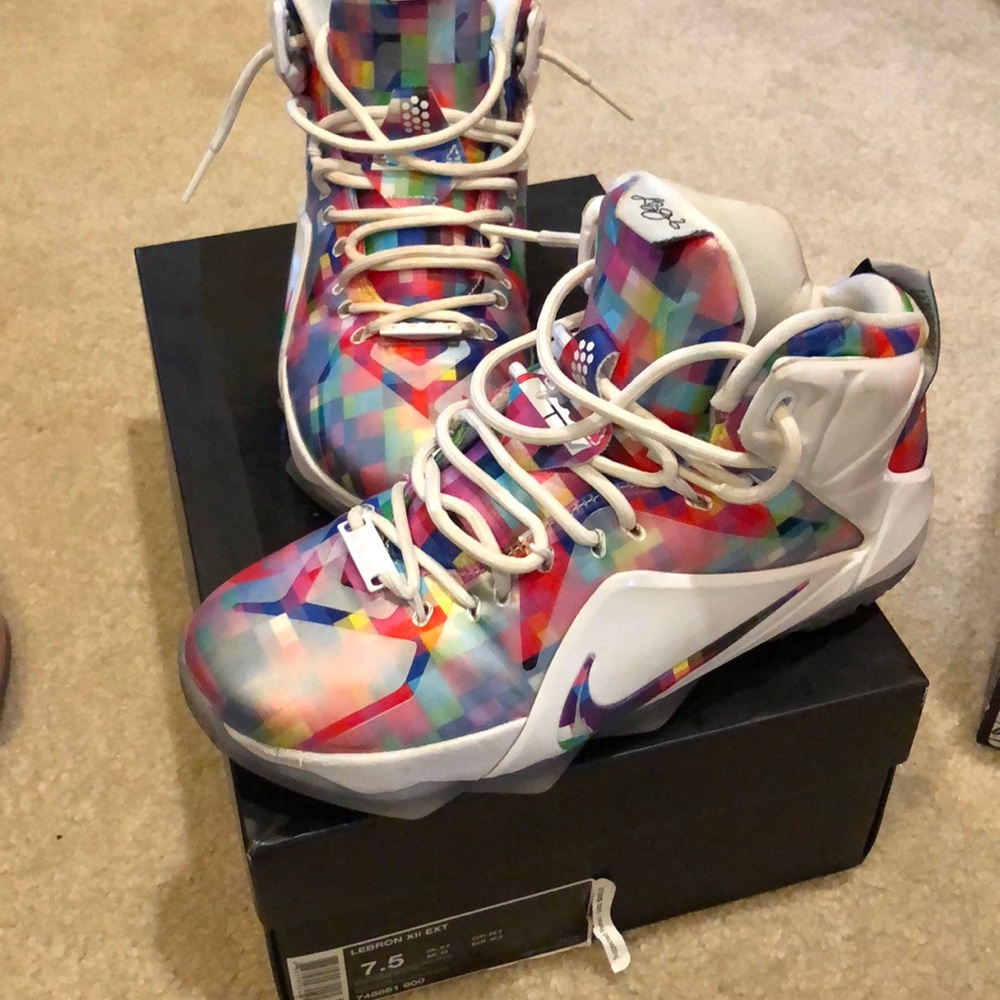 Lebron XII EXT “Finish your breakfast”