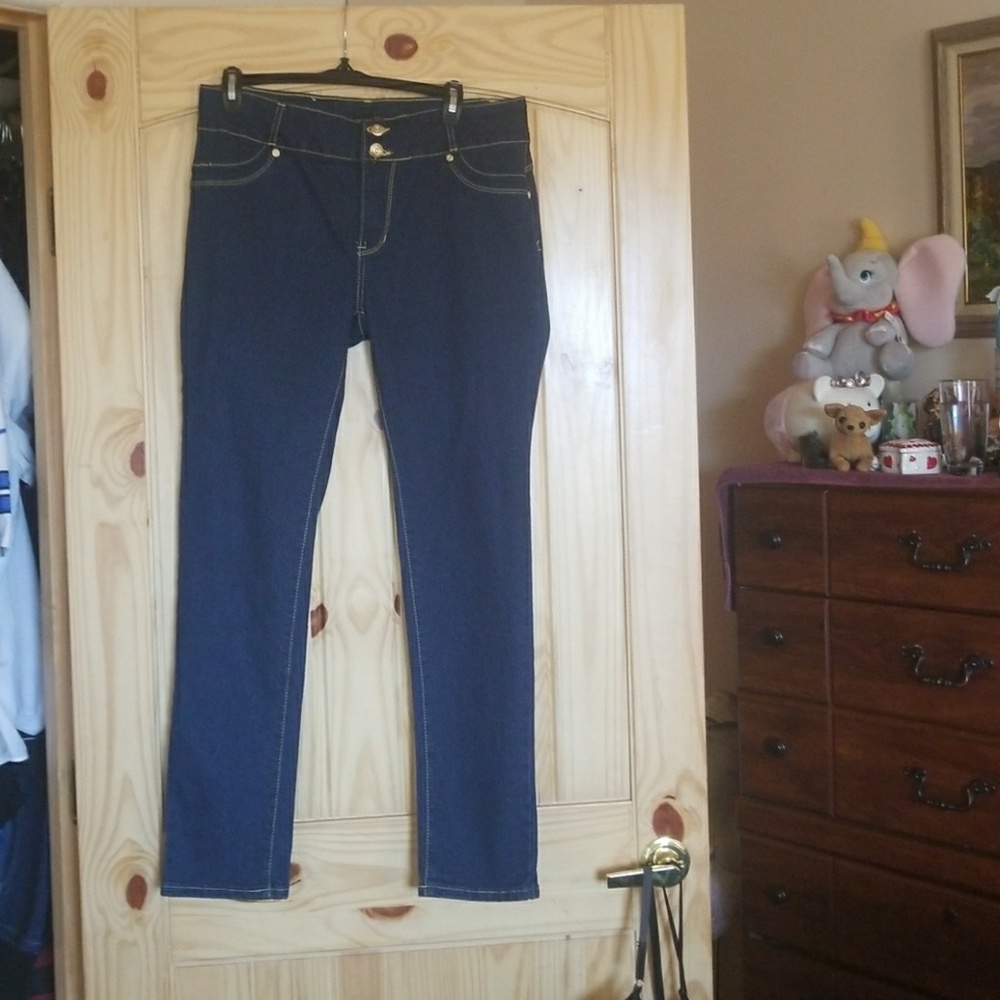 Fashion 2 Love Butt Lifting Skinny Jeans