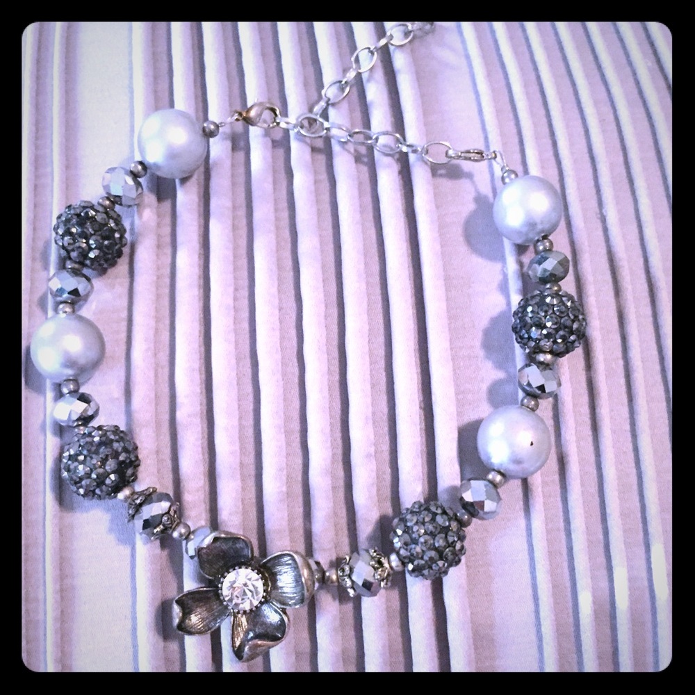 Necklace-Silver-Faux pearl Choker with extender
