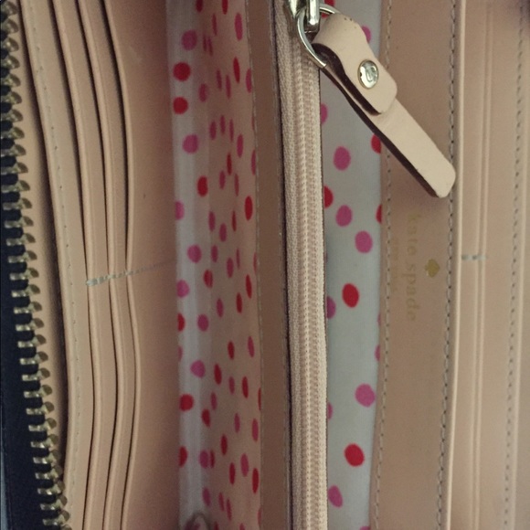 Kate Spade Zip Wallet - Picture 5 of 6