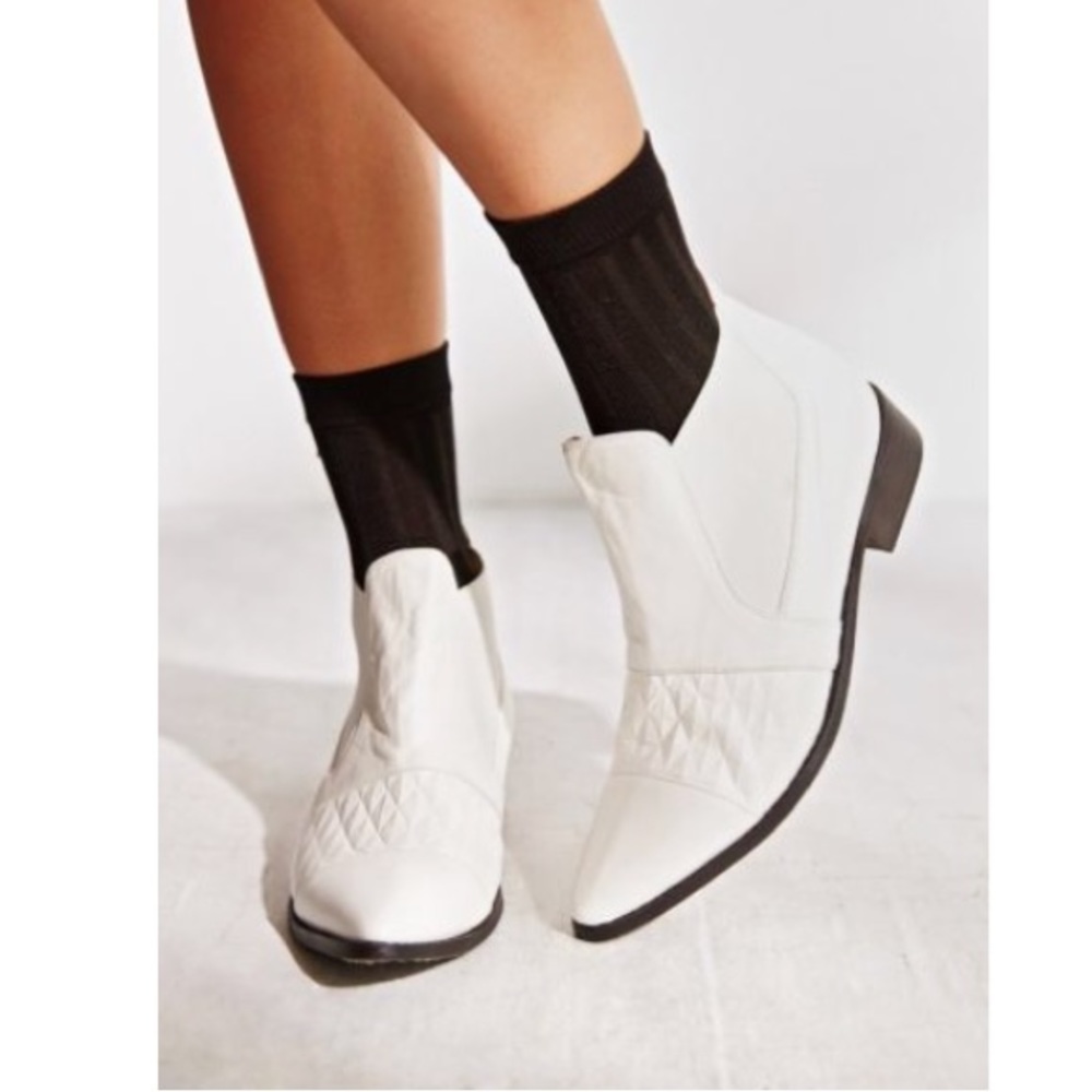 Kobe Husk Prism TI Chelsea Boots
