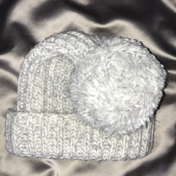 knit beanie - Picture 3 of 5