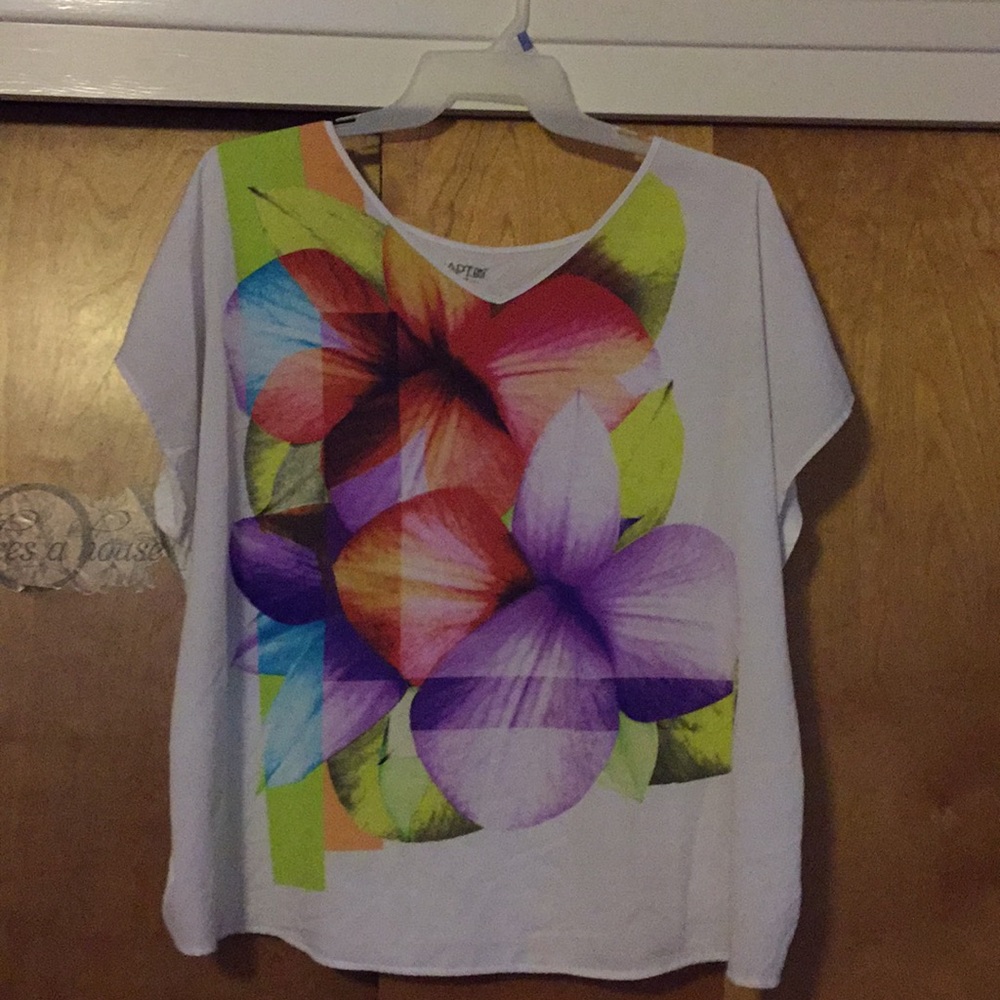 Floral top