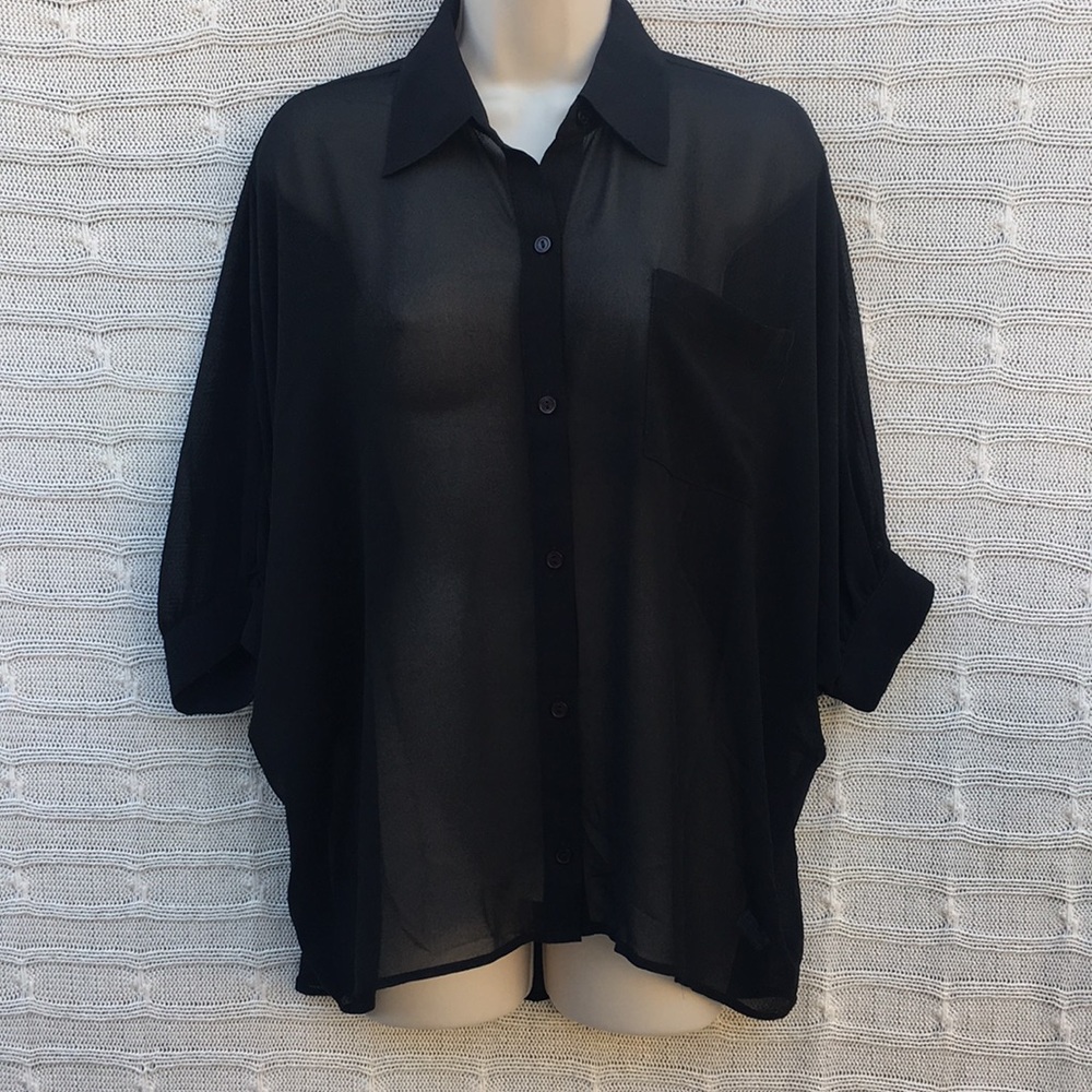 🖤 Sheer dolman sleeve top