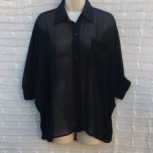🖤 Sheer dolman sleeve top