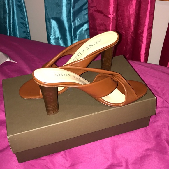 Anne Klein High Heels - Picture 2 of 2