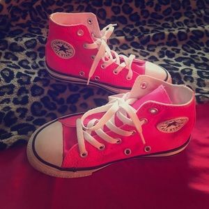 Hot pink converse ALL STAR Hightops. Size 13 kids