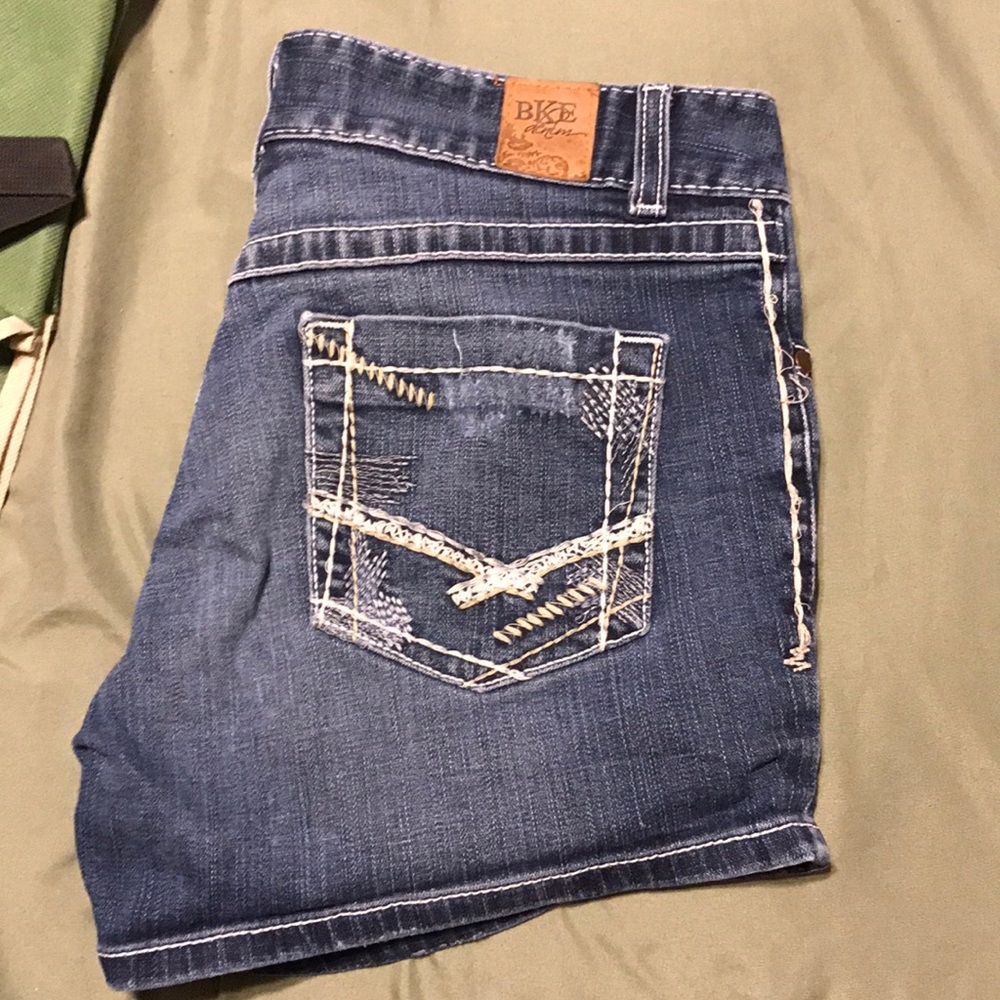 Bke jean shorts.