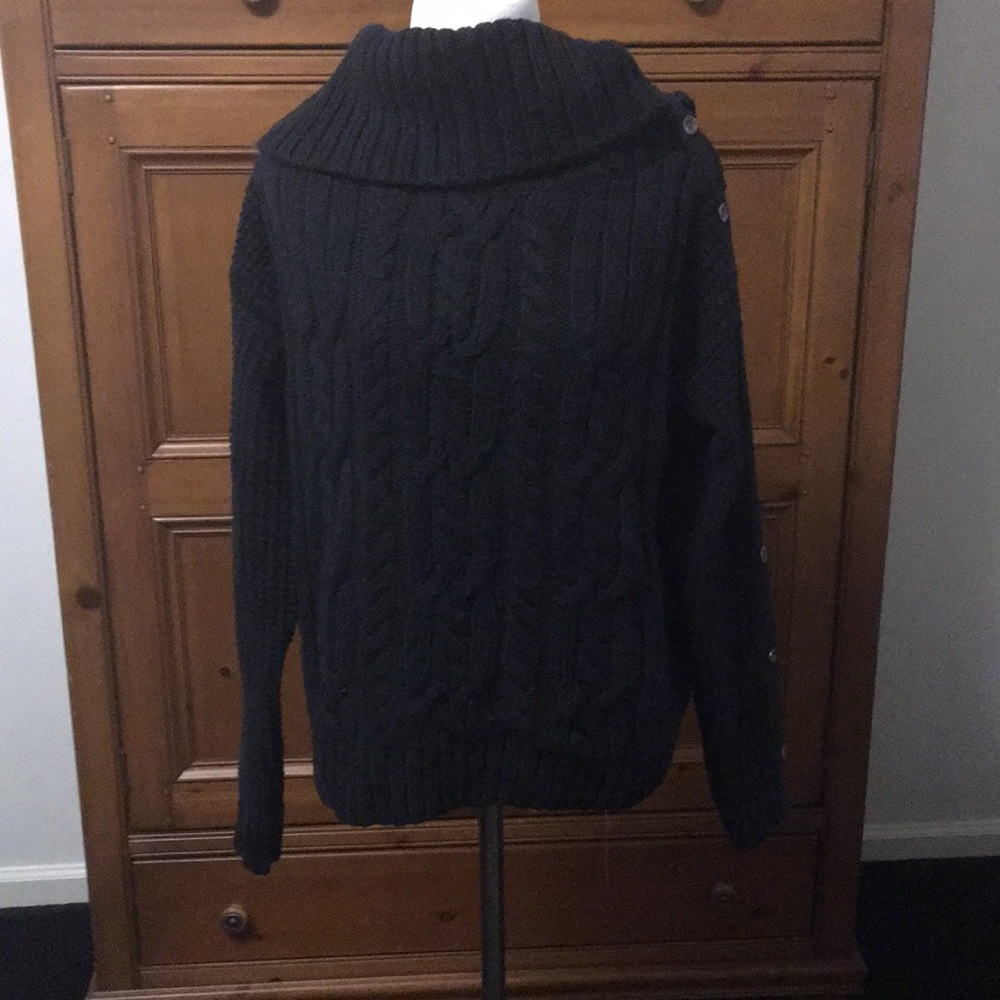 Abercrombie sweater